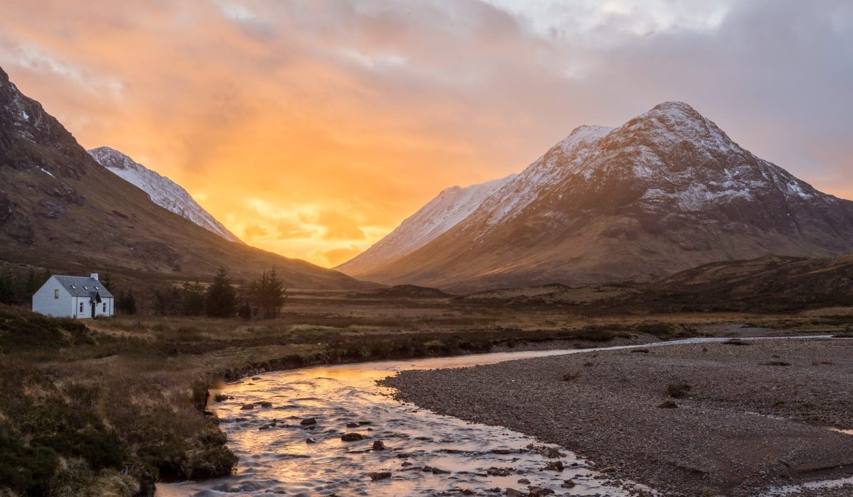 Sunset-over-Glencoe-and-Glen-Etive_by_Laurence-Norah-2